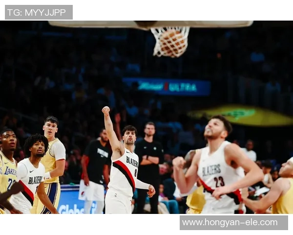 湖人不敌开拓者,詹姆斯表现低迷难以带领球队取得胜利 湖人不敌开拓者,詹姆斯表现低迷难以带领球队取得胜利