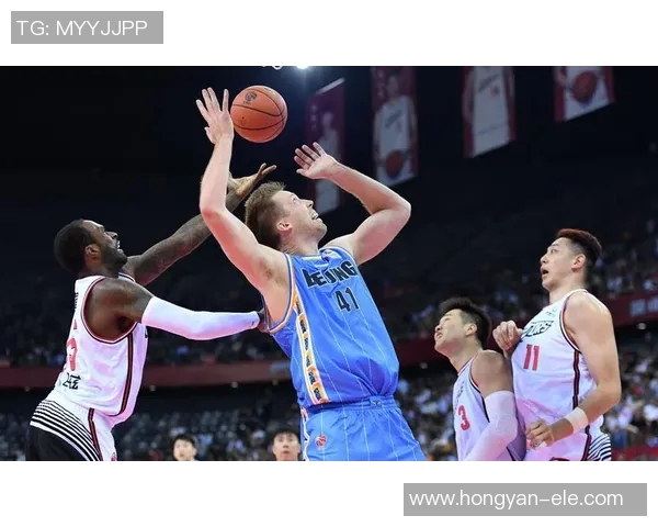 深圳马可波罗主场迎战北京首钢，助力保持不败记录